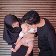 Childbearing and Its Challenges in the Lives of Young Couples